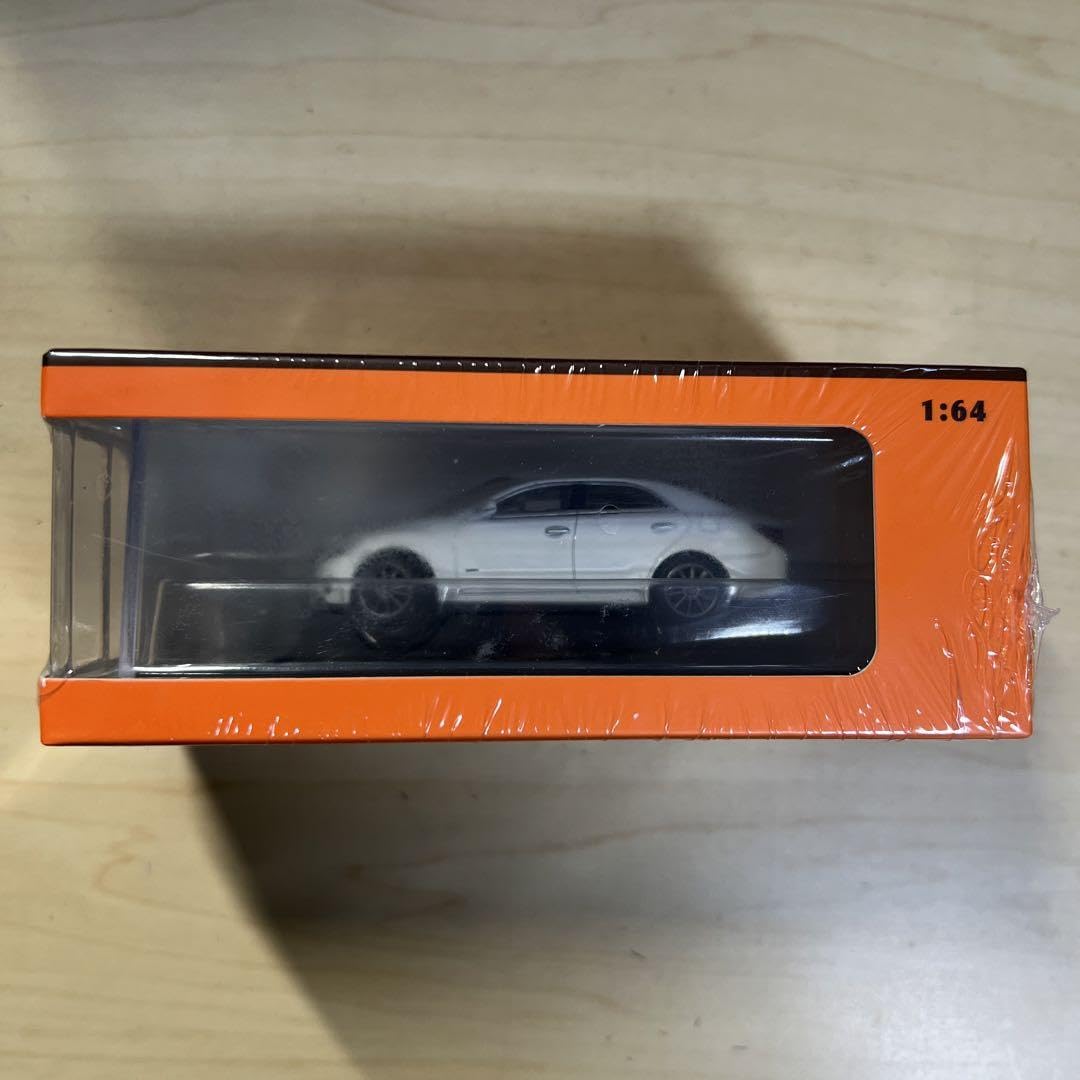 Amazon.co.jp: 1 64 GCD マークX 覆面パトカー 白 : ホーム＆キッチン